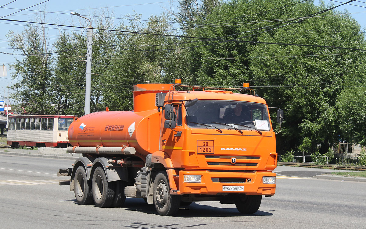 Челябинская область, № Е 952 ОН 174 — КамАЗ-65115-A4(23)