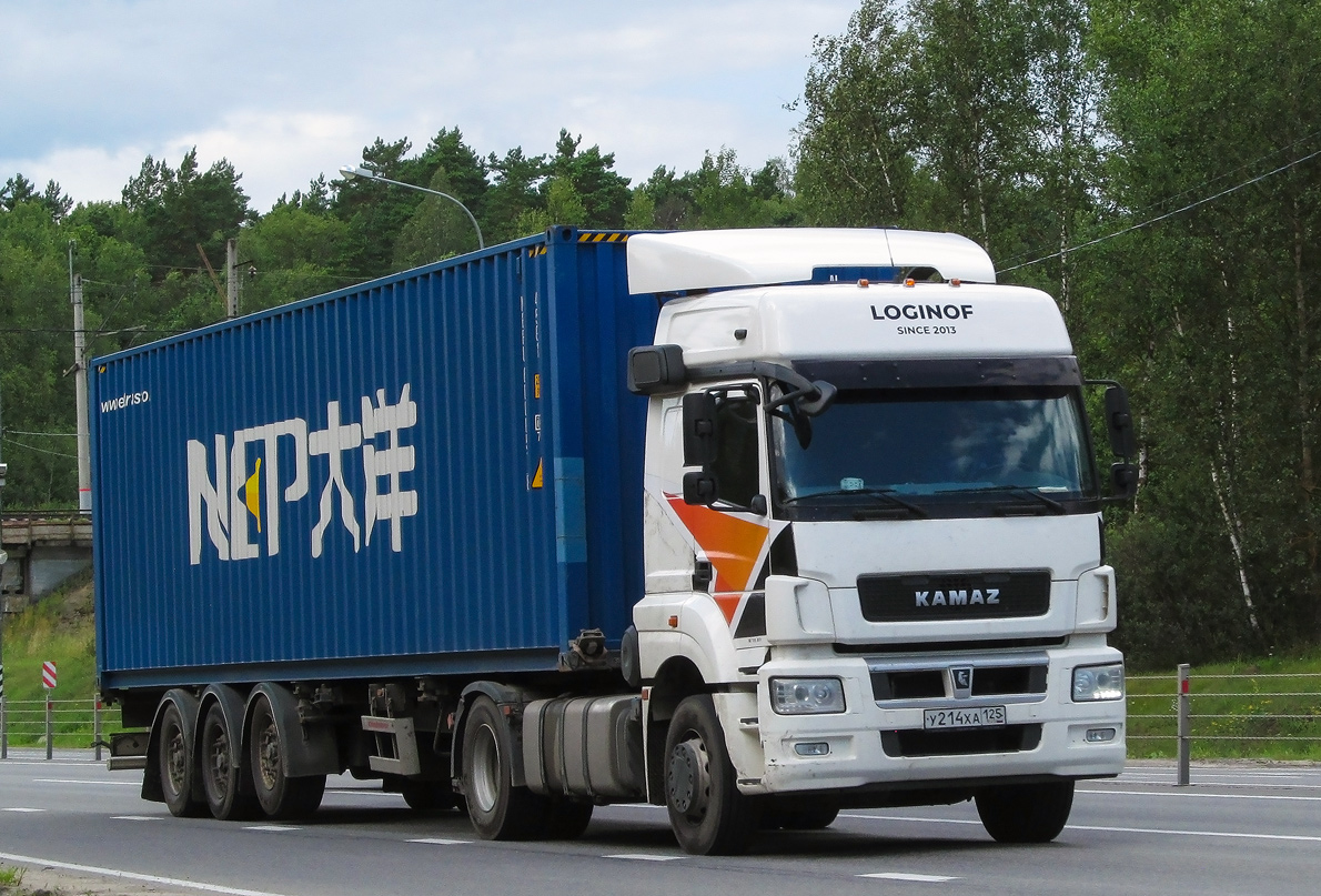 Приморский край, № У 214 ХА 125 — КамАЗ-5490-S5(87)