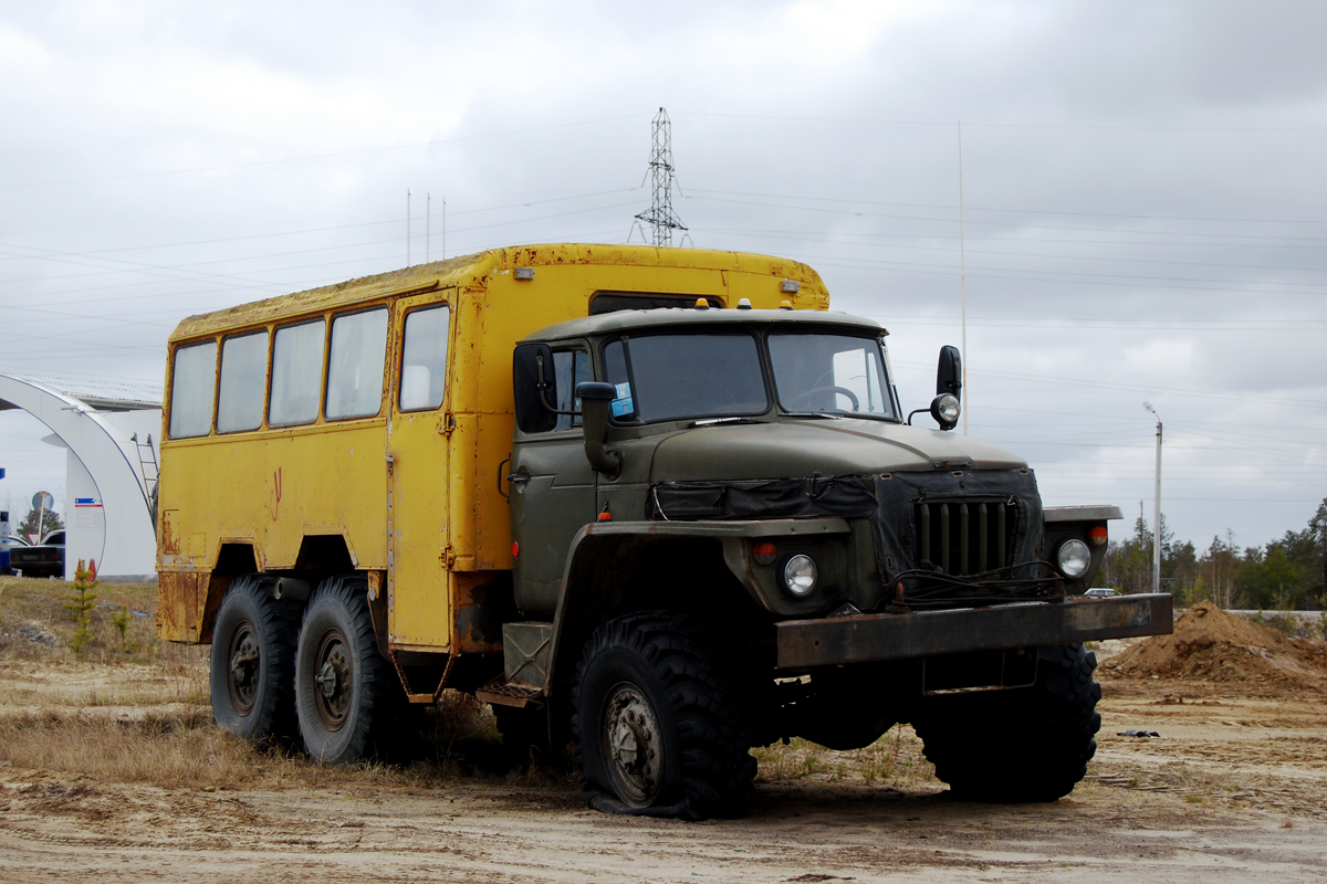 Ямало-Ненецкий автоном.округ, № Н 684 АО 89 — Урал-4320 / 5557 (общая модель)