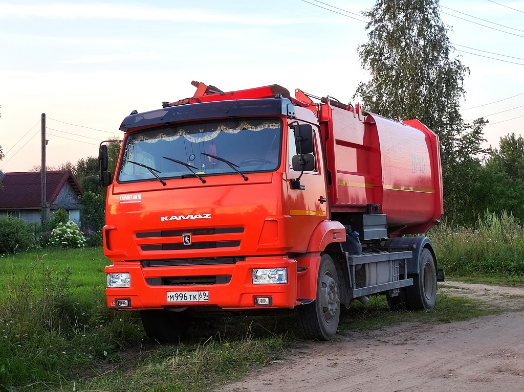 Тверская область, № М 996 ТК 69 — КамАЗ-43253-G5(69)