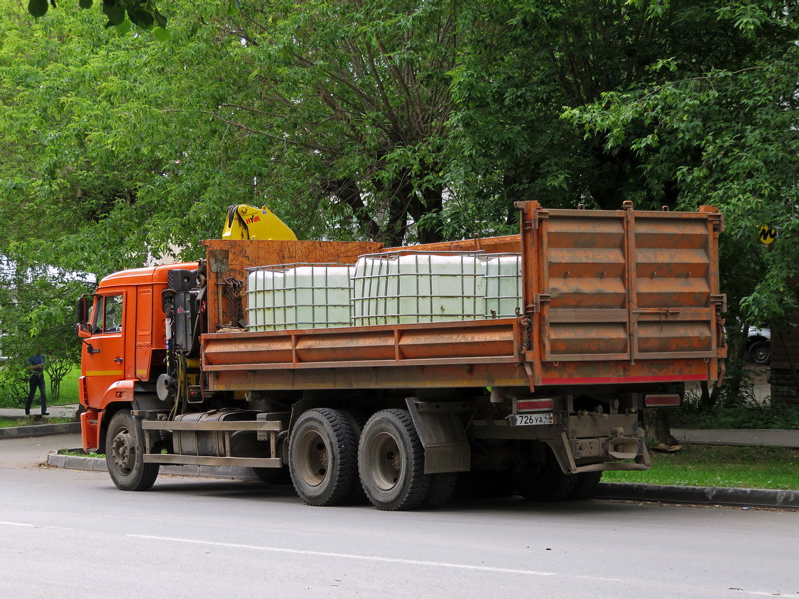 Кировская область, № Р 726 УА 43 — КамАЗ-65115-42