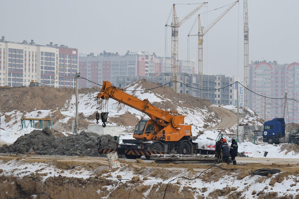 Алтайский край, № (22) Б/Н СТ 0972 — Kobelco (общая модель); Алтайский край — Спецтехника с нечитаемыми на фото номерами