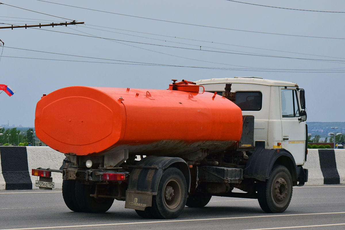 Волгоградская область, № М 931 КС 134 — МАЗ-5337A2