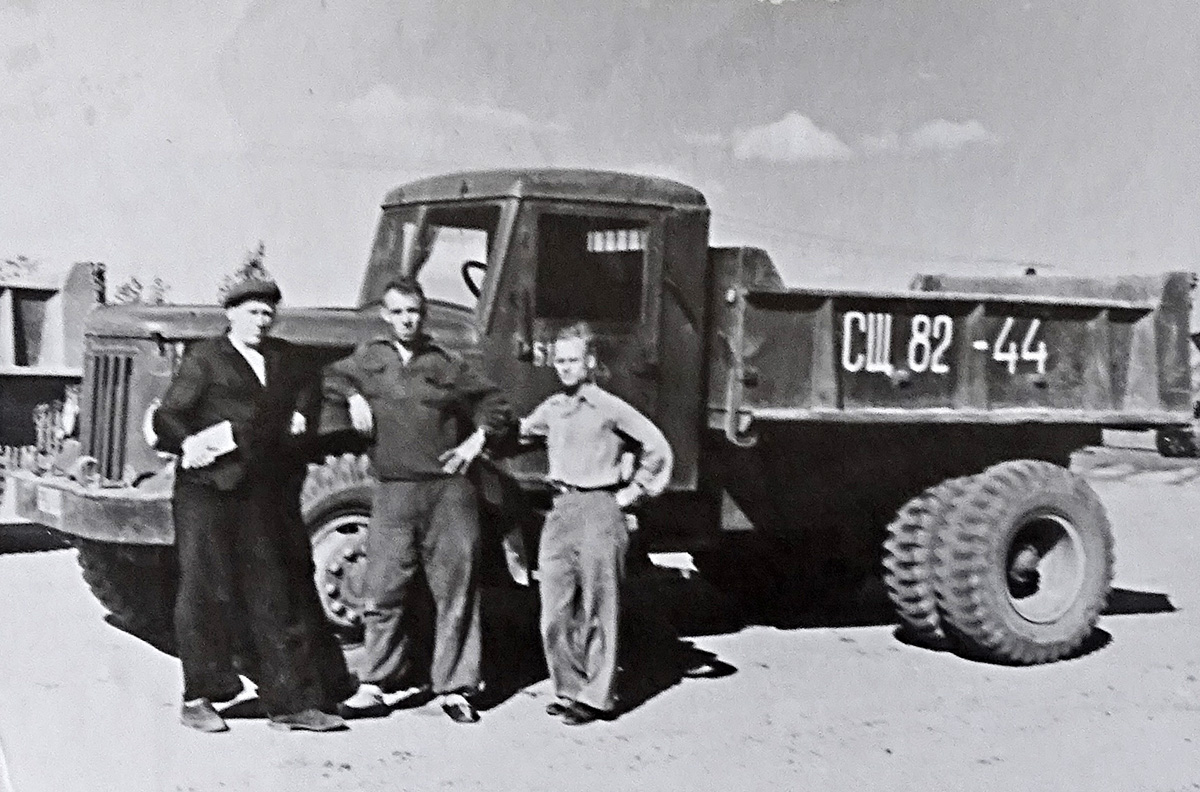 Волгоградская область, № СЩ 82-44 — МАЗ-205; Исторические фотографии (до 2000 года) (Волгоградская область)