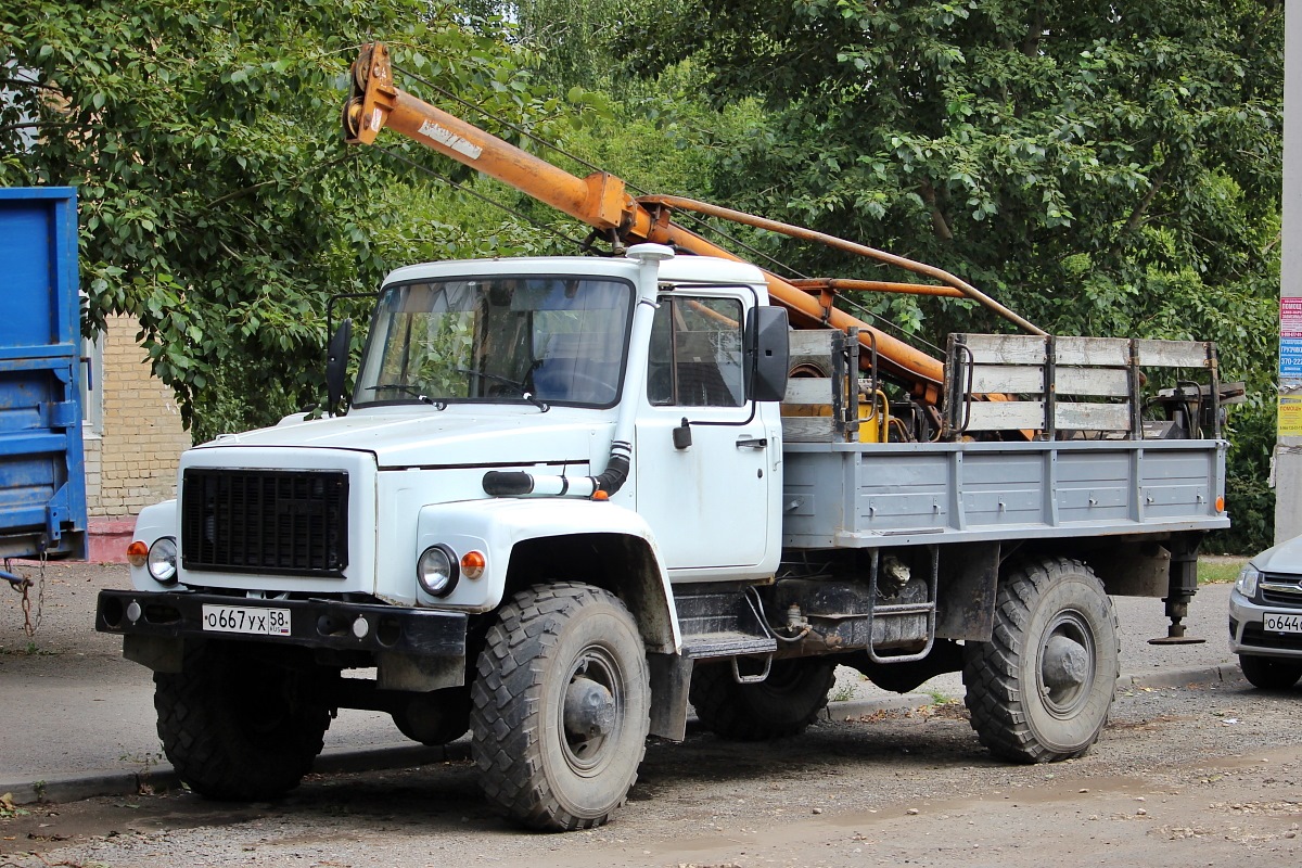 Тамбовская область, № О 667 УХ 58 — ГАЗ-33081 «Садко»