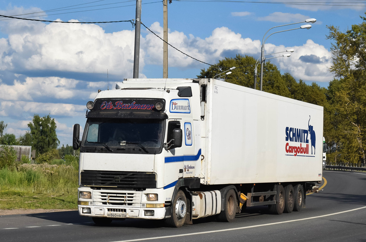 Дагестан, № М 860 НВ 05 — Volvo ('1993) FH12.460