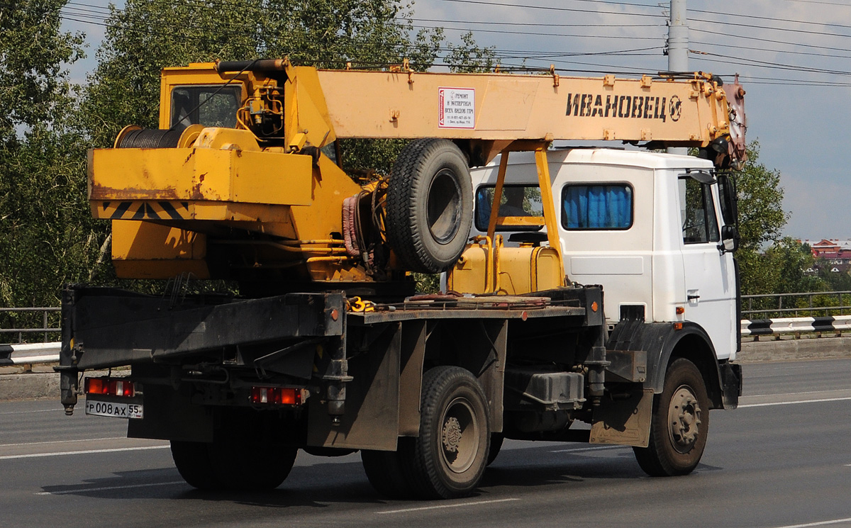 Омская область, № Р 008 АХ 55 — МАЗ-5337A2
