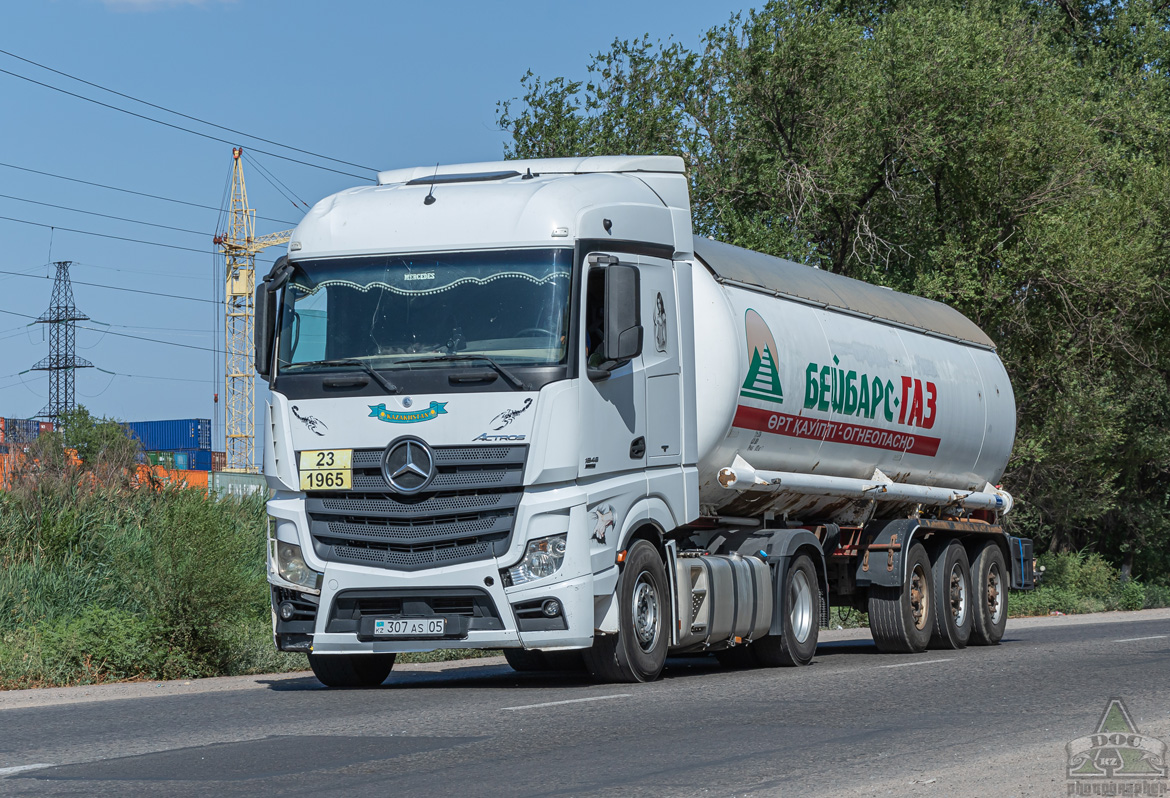 Алматинская область, № 307 AS 05 — Mercedes-Benz Actros ('2011) 1845