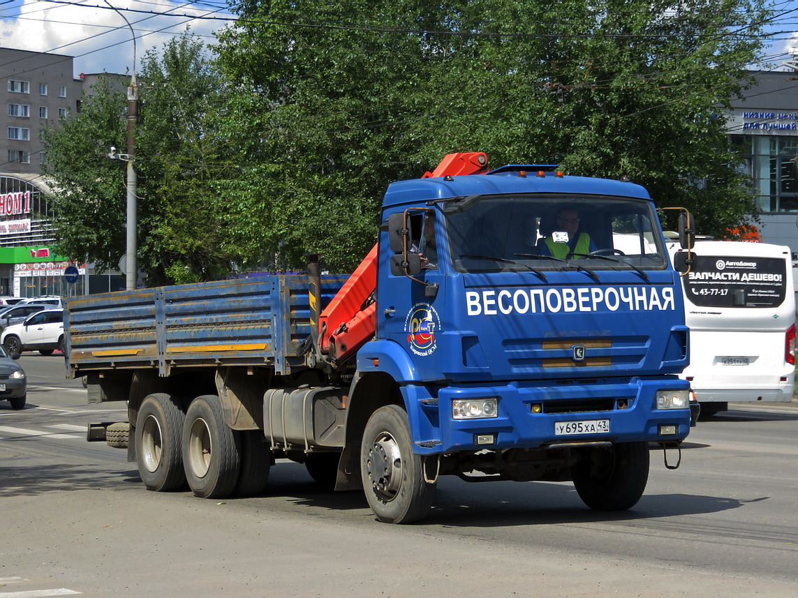 Кировская область, № У 695 ХА 43 — КамАЗ-65111-46