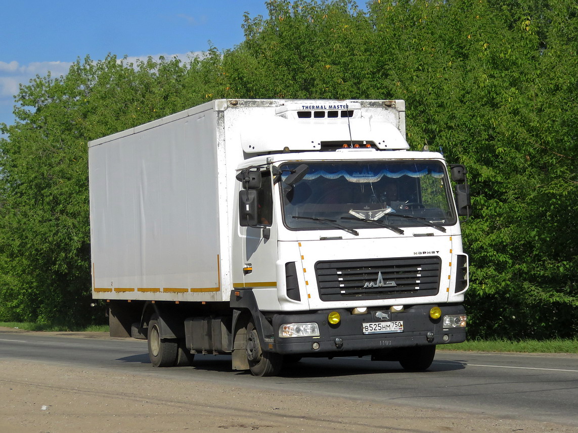 Московская область, № В 525 НМ 750 — МАЗ-4371P2
