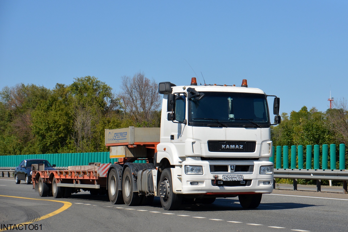 Краснодарский край, № А 244 РМ 123 — КамАЗ-65206-T5(68)