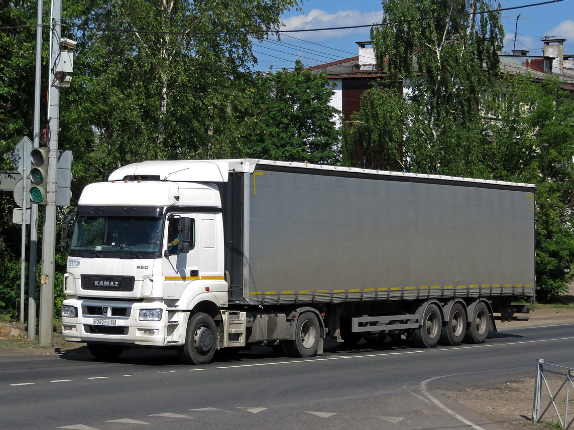 Вологодская область, № К 262 РО 35 — КамАЗ-5490-S5(87)