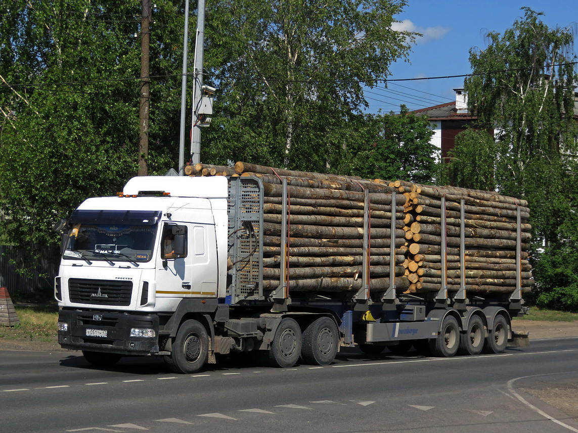 Кировская область, № А 051 ТН 43 — МАЗ-6430C9