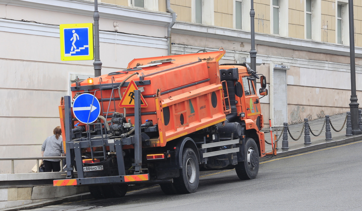 Приморский край, № С 884 НО 125 — КамАЗ-53605-A5(48)