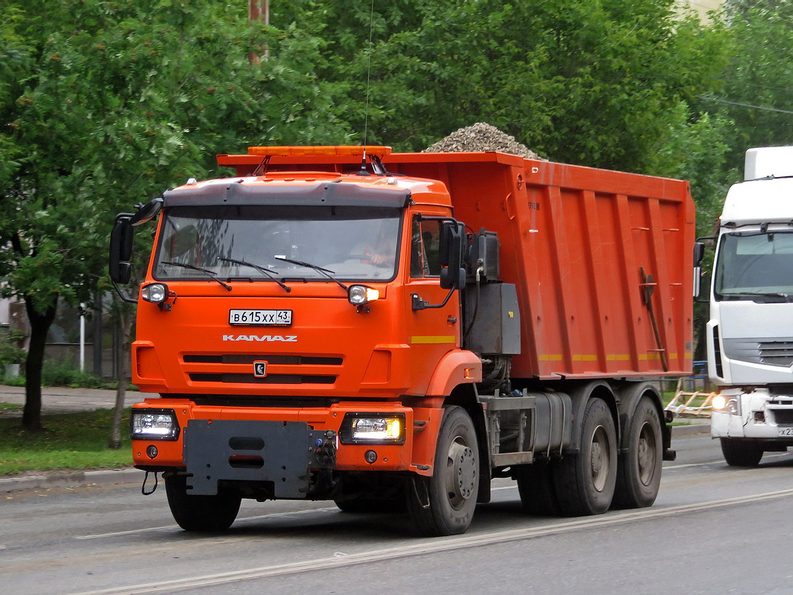 Кировская область, № В 615 ХХ 43 — КамАЗ-6520-B5(49)