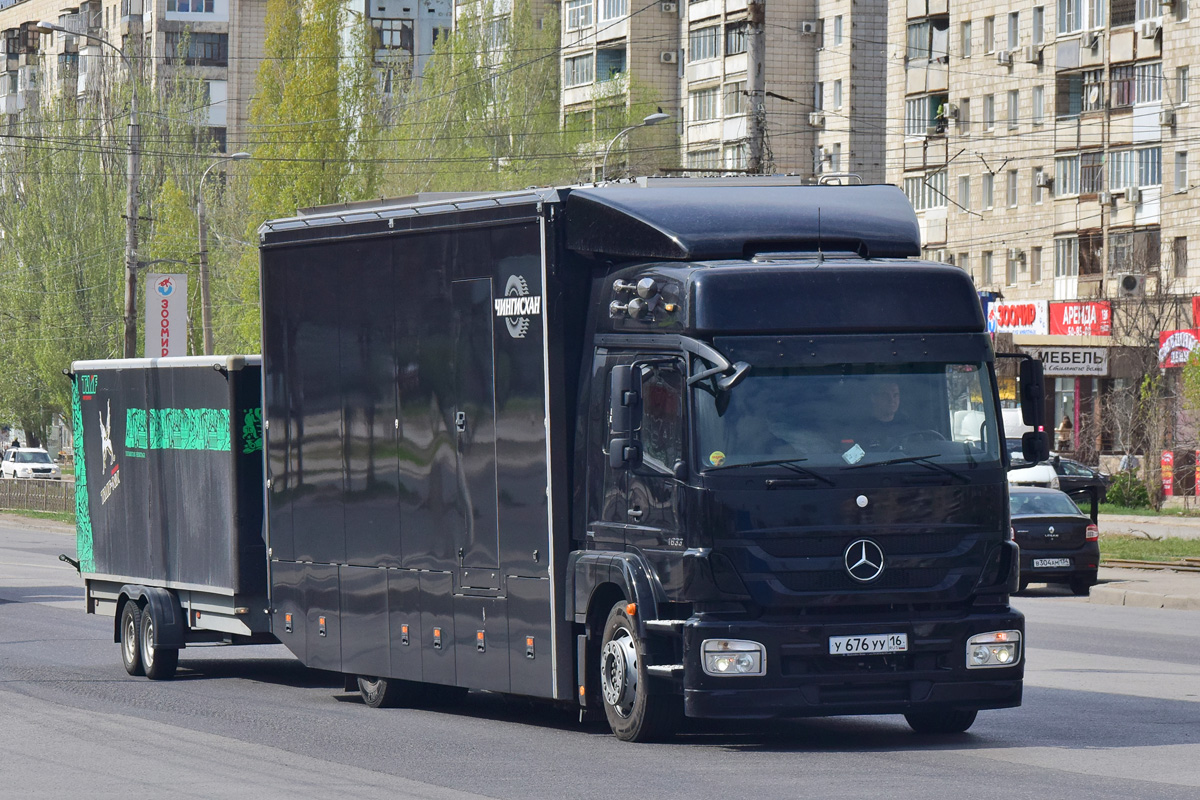 Татарстан, № У 676 УУ 16 — Mercedes-Benz Axor 1833