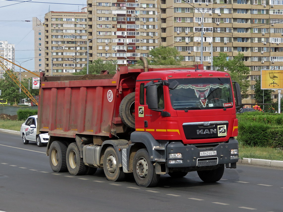 Оренбургская область, № Х 842 ЕЕ 56 — MAN TGS 41.440