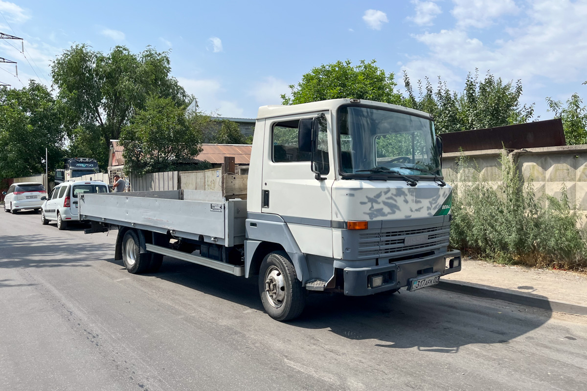 Алматы, № 317 AFK 02 — Nissan Spain (общая модель)