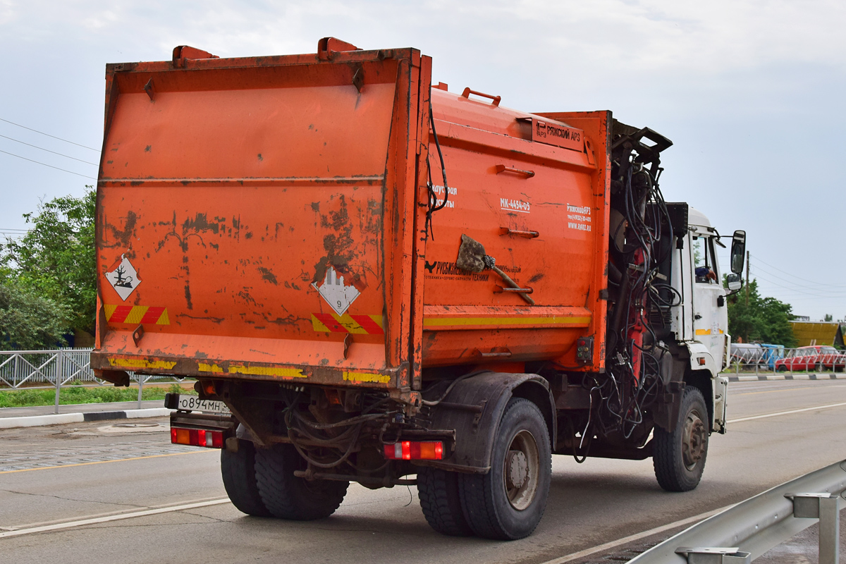 Астраханская область, № О 894 МН 30 — КамАЗ-53605-L4(19)