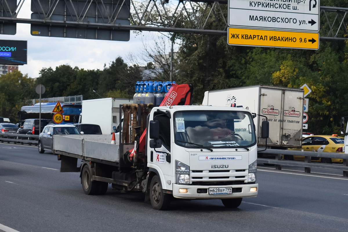 Москва, № М 628 ВР 799 — Isuzu NPR75 [Z7X]