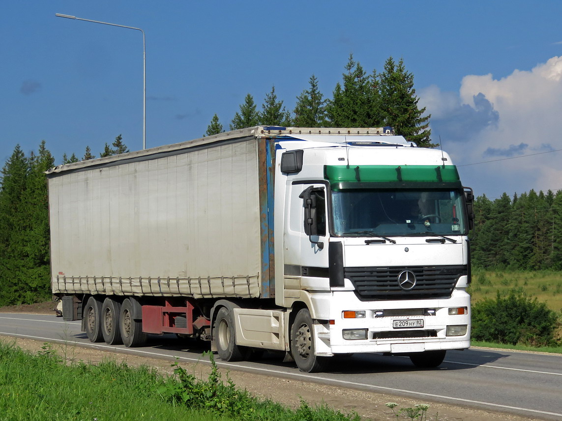 Пермский край, № Е 209 НУ 82 — Mercedes-Benz Actros ('1997) 1848