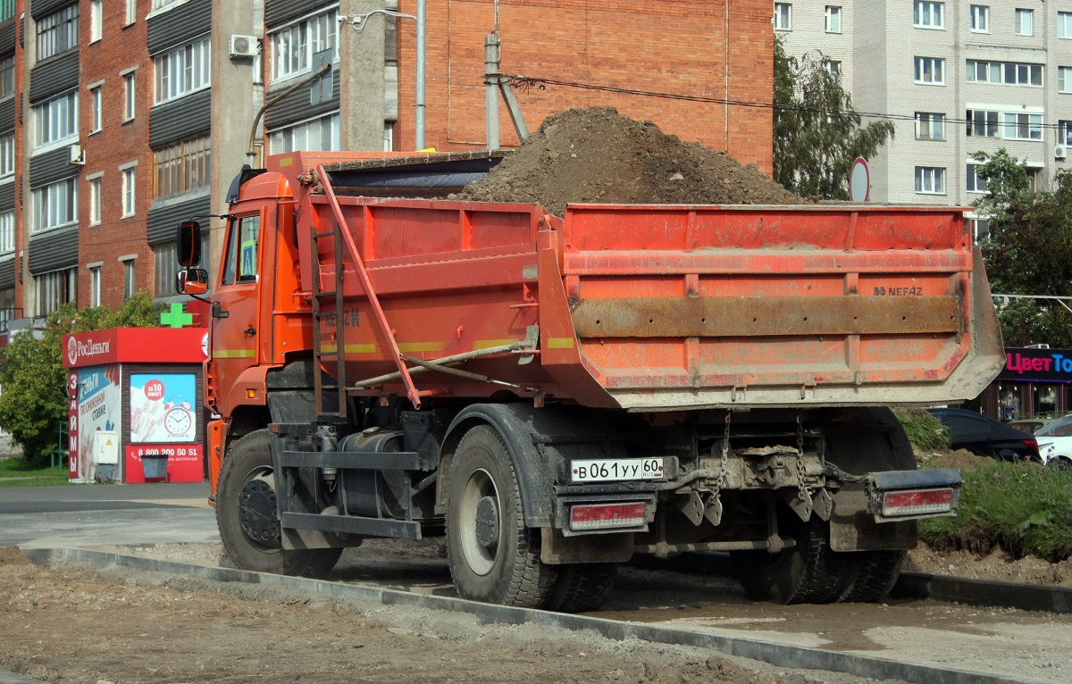Псковская область, № В 061 УУ 60 — КамАЗ-53605-A4(23)