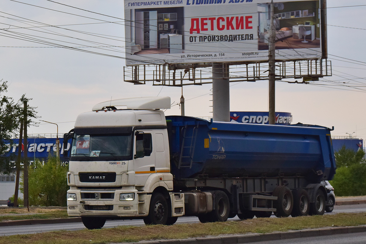 Волгоградская область, № М 469 РЕ 134 — КамАЗ-5490-DC(87)