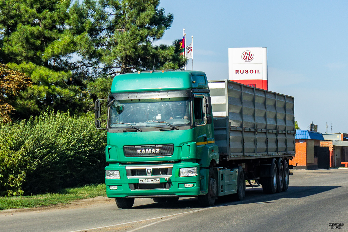 Краснодарский край, № С 614 ЕМ 193 — КамАЗ-5490-T5(68)
