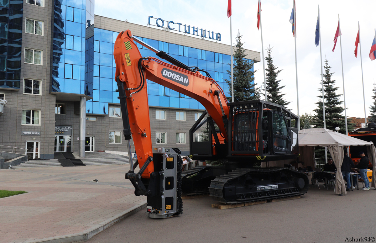 Красноярский край, № (24) Б/Н СТ 0152 — Develon (Doosan) (общая модель); Красноярский край — Новая спецтехника; Красноярский край — Выставка "Эксподрев-2023"