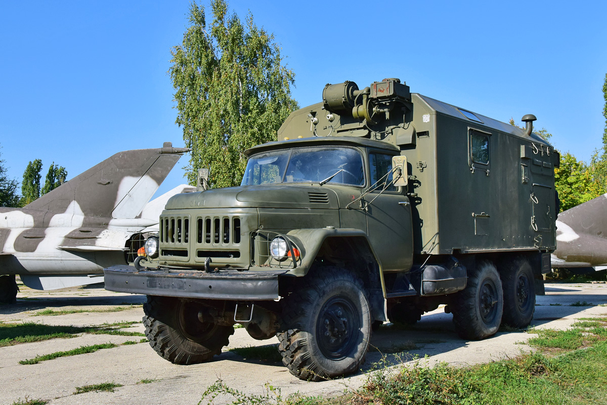 Саратовская область, № (64) Б/Н 0045 — ЗИЛ-131 (общая модель); Техника на постаментах, памятники (Саратовская область); Саратовская область — Автомобили на постаментах