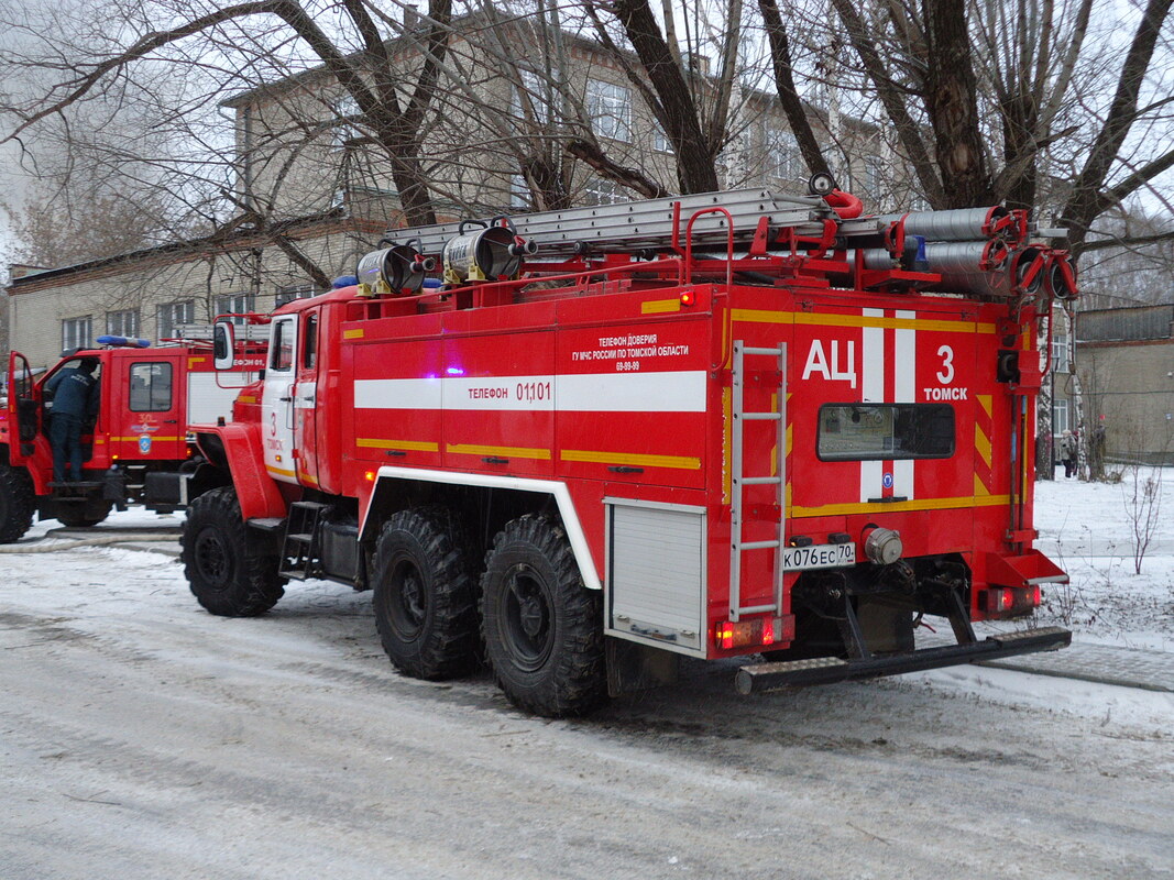 Томская область, № К 076 ЕС 70 — Урал-5557-70