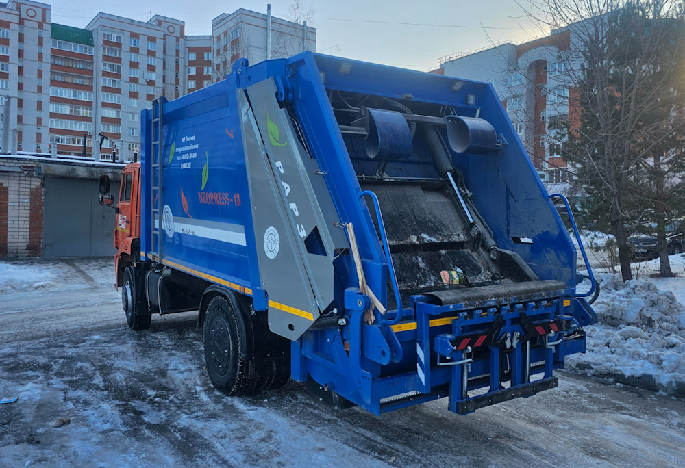 Чувашия, № М 527 РТ 21 — КамАЗ-53605-A5(48)