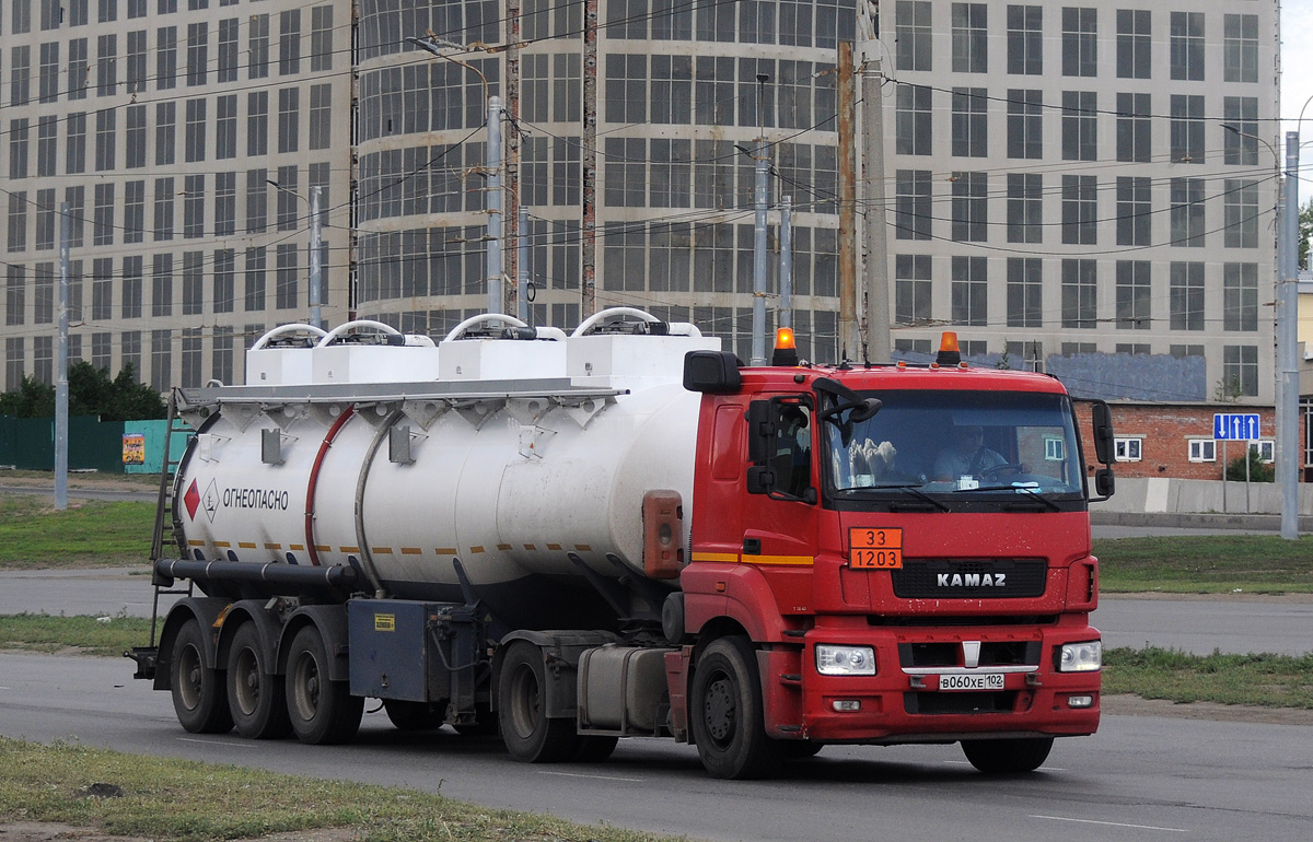Башкортостан, № В 060 ХЕ 102 — КамАЗ-5490-S5(87)