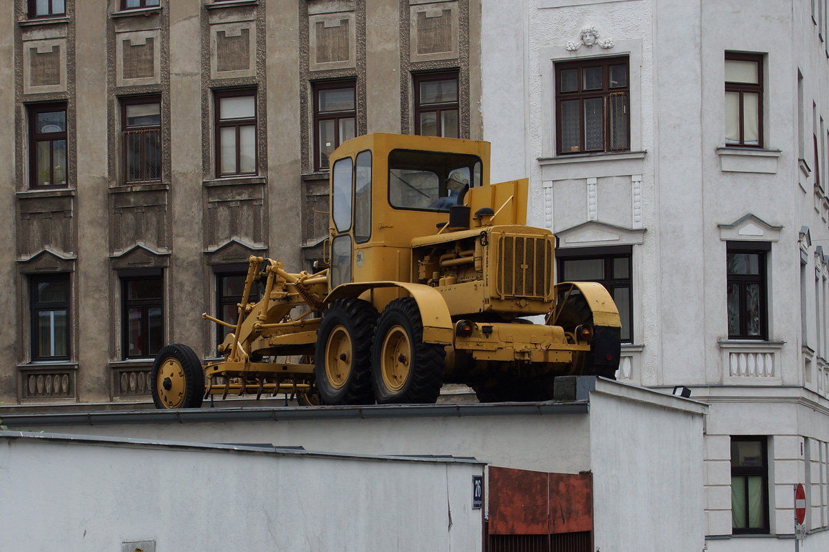 Австрия, № (AT) U/N ST 0022 — Caterpillar (общая модель); Техника на постаментах, памятники (Австрия); Транспортные средства без номеров (Австрия)
