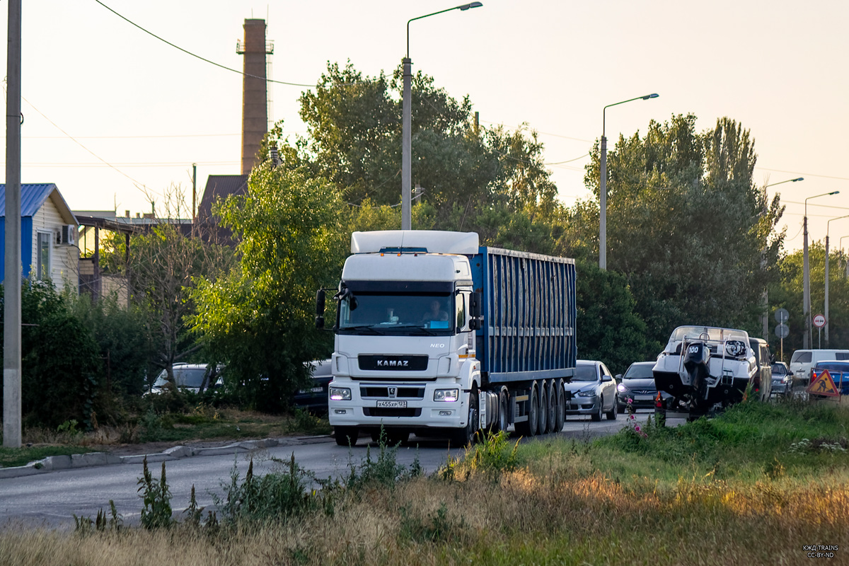 Краснодарский край, № Х 455 ХР 123 — КамАЗ-5490-DC(87)