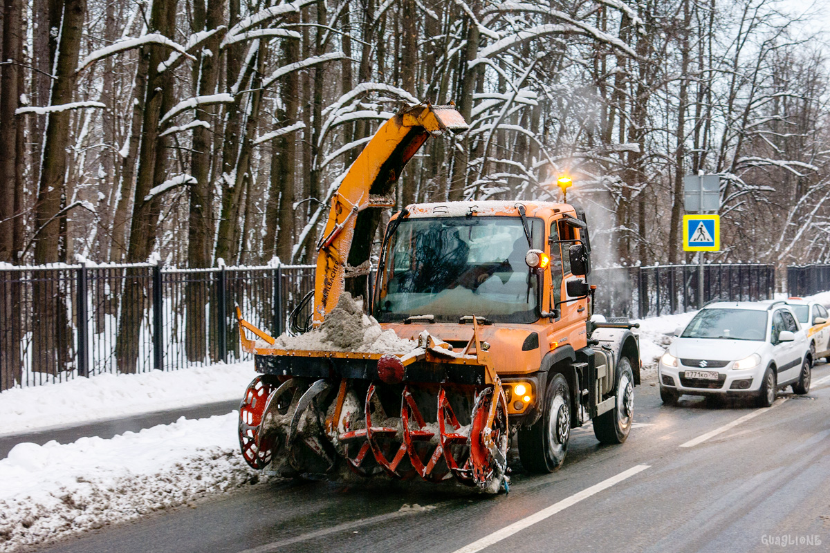 Москва, № 6389 РА 77 — Mercedes-Benz Unimog U423