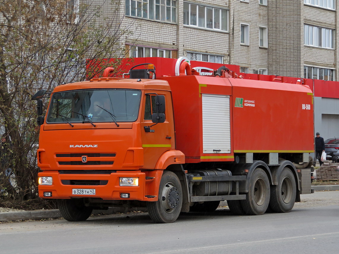 Кировская область, № В 328 ТН 43 — КамАЗ-65115-A5(48)