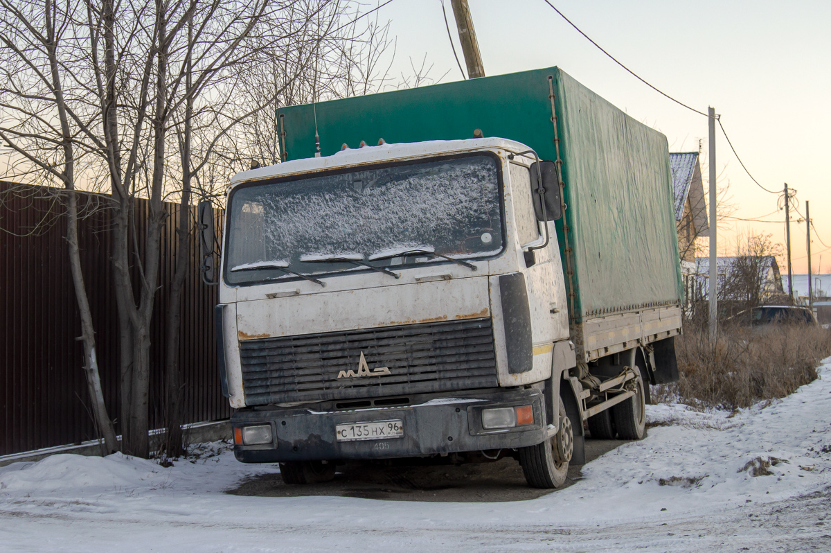 Свердловская область, № С 135 НХ 96 — МАЗ-437130