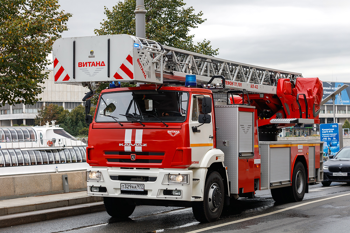 Москва, № Т 329 АА 977 — КамАЗ-53605-A5(48)