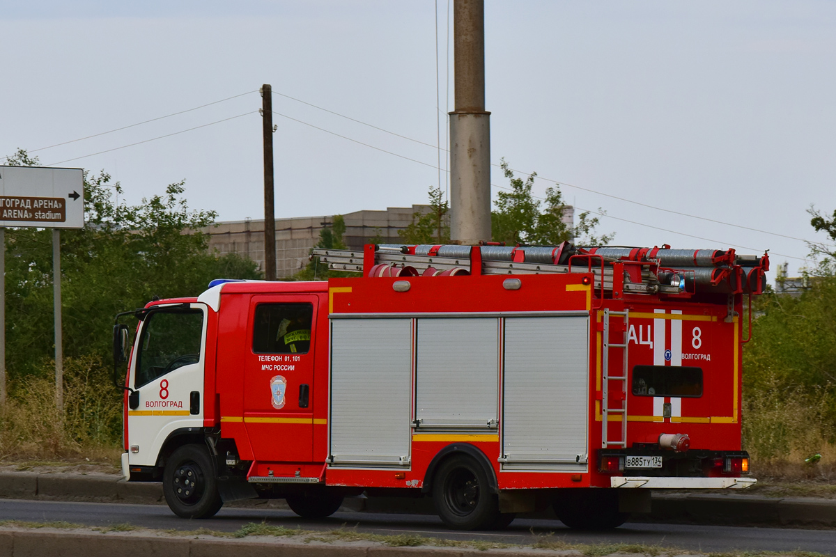 Волгоградская область, № В 885 ТУ 134 — Isuzu NPR75 [Z7X]