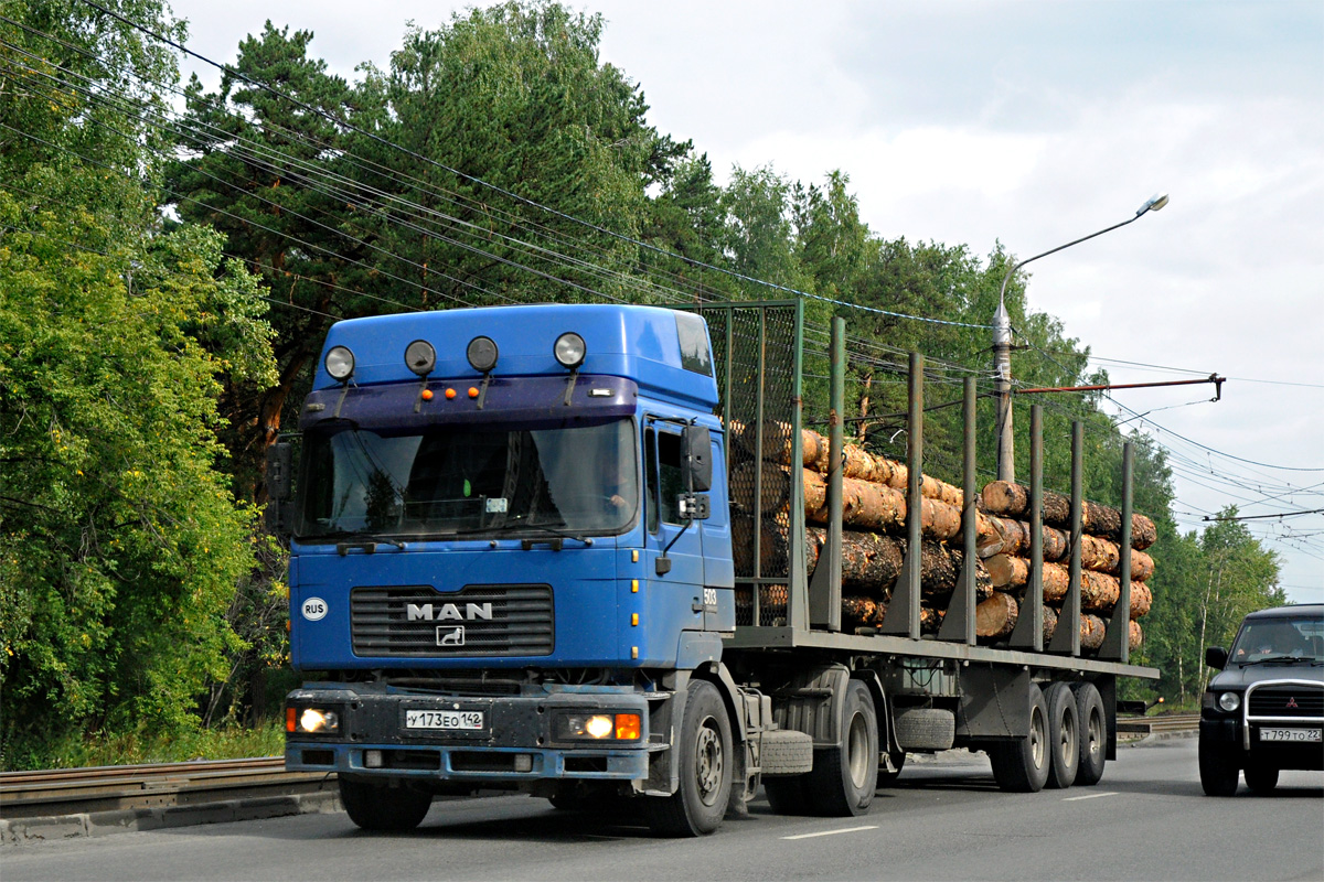 Алтайский край, № У 173 ЕО 142 — MAN F2000 19.464