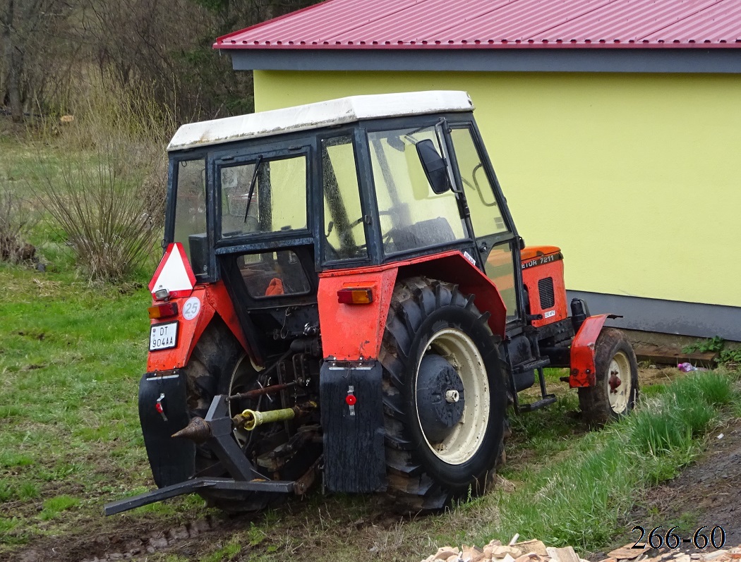 Словакия, № DT-904AA — Zetor 7211