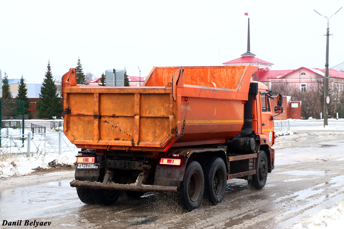 Ненецкий автономный округ, № А 128 ВС 83 — КамАЗ-65115-L4(19)