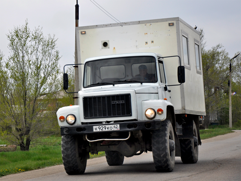 Кемеровская область, № К 929 КО 42 — ГАЗ-3308 «Садко»