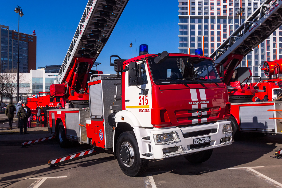 Москва, № Т 985 ТО 777 — КамАЗ-53605-A4(23); Москва — Неделя городского хозяйства 2023
