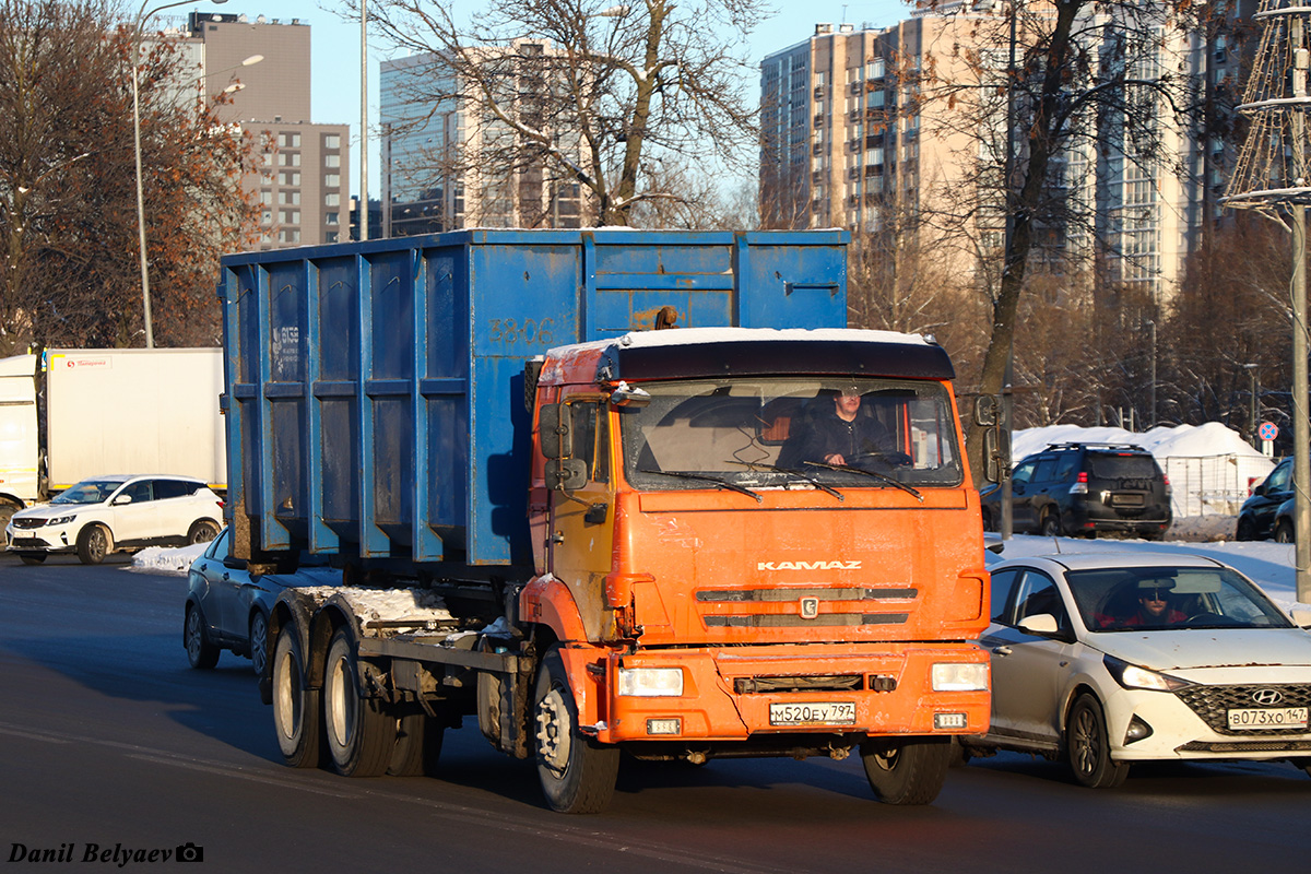 Москва, № М 520 ЕУ 797 — КамАЗ-65115-50