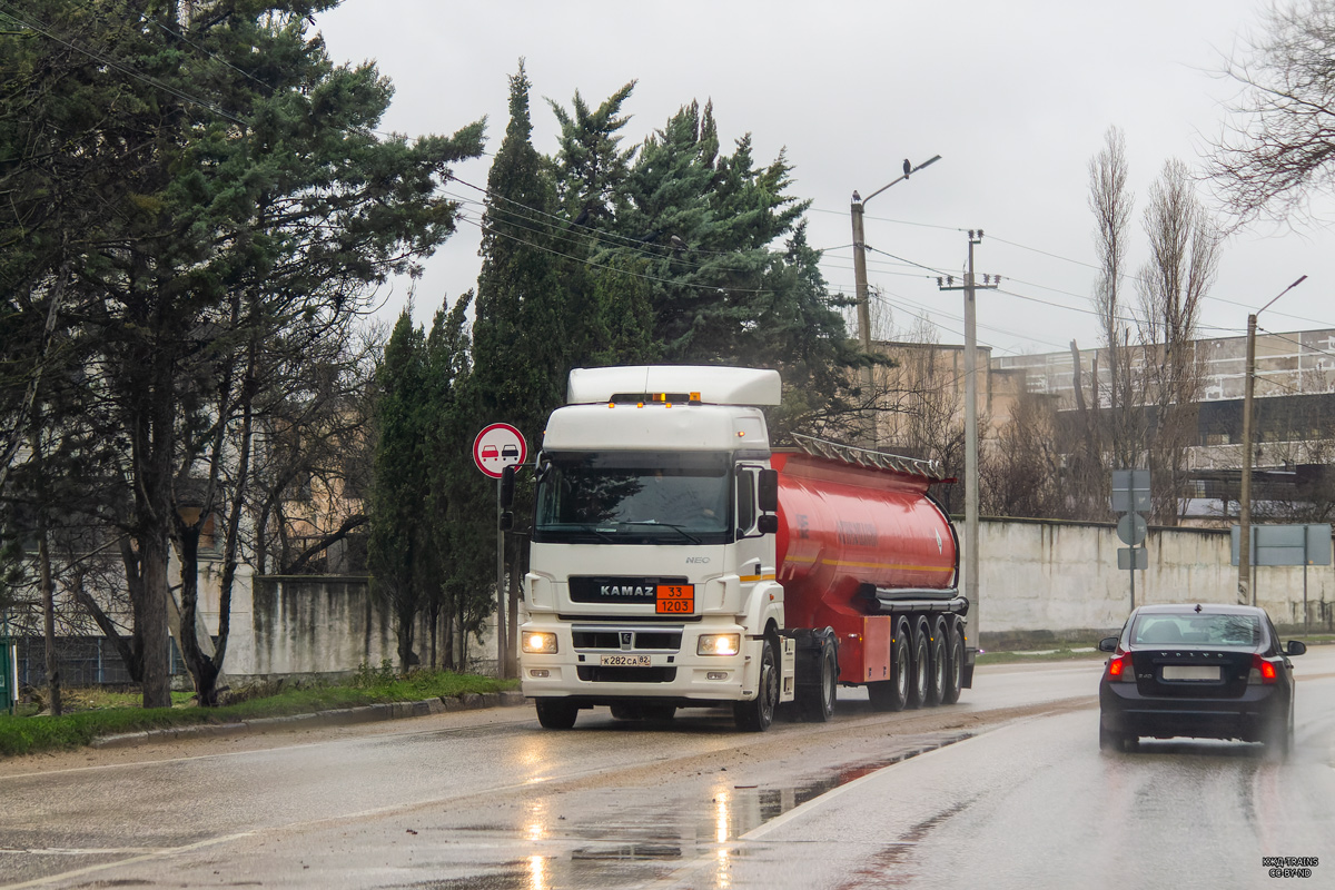 Крым, № К 282 СА 82 — КамАЗ-5490-S5(87)