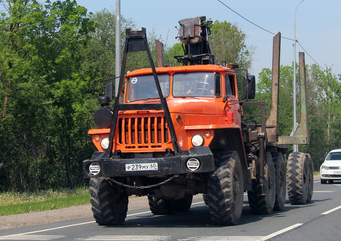 Псковская область, № Р 239 МУ 60 — Урал-5557-30