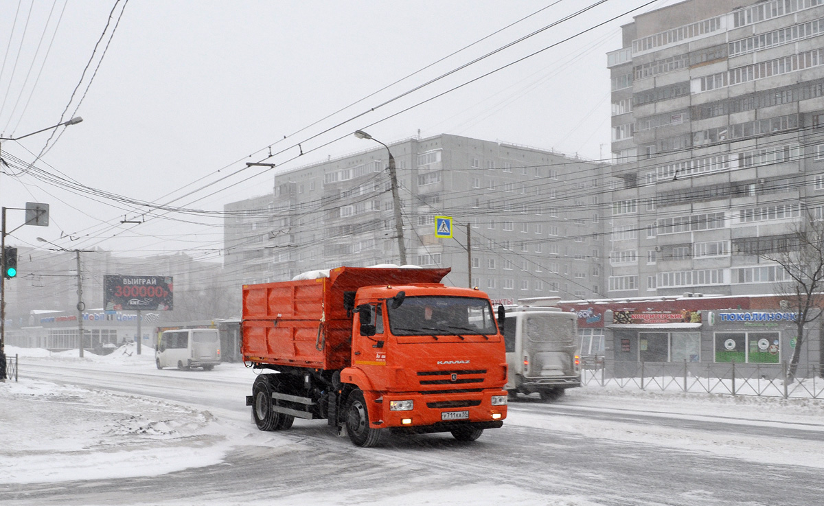 Омская область, № У 711 КА 55 — КамАЗ-43253-R4(28)