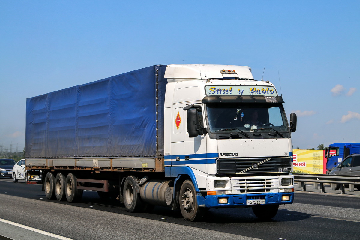 Тверская область, № Е 572 ЕС 69 — Volvo ('1993) FH12.420